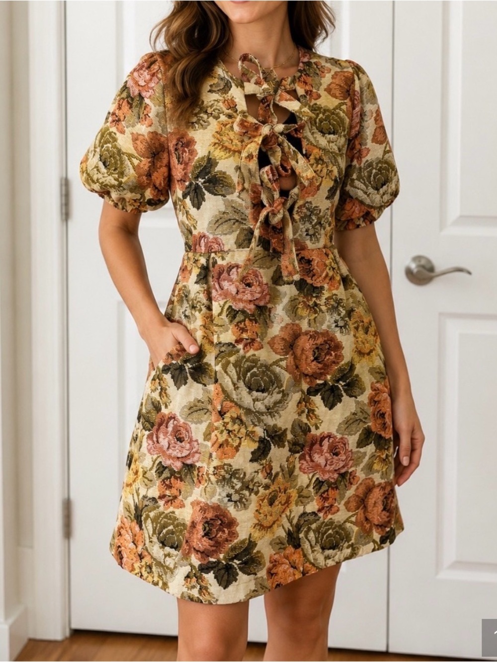 Jacquie Floral Tapestry Dress in Pink, Gold and Cream Sz S EUC